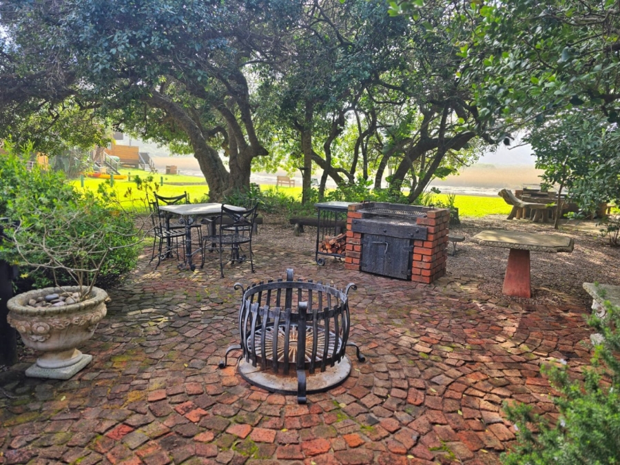 2 Bedroom Property for Sale in Wilderness Central Western Cape